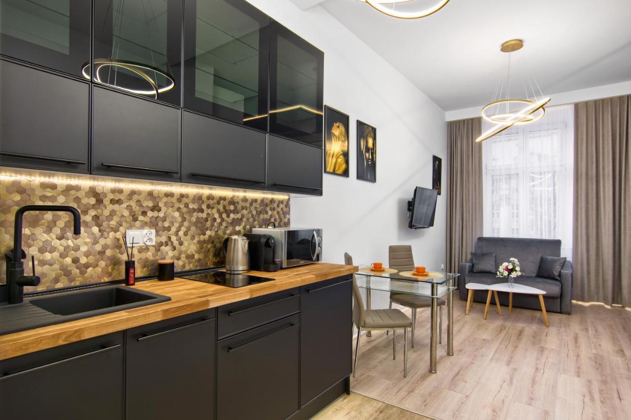 Silver Shine Jacuzzi Cracovie Extérieur photo