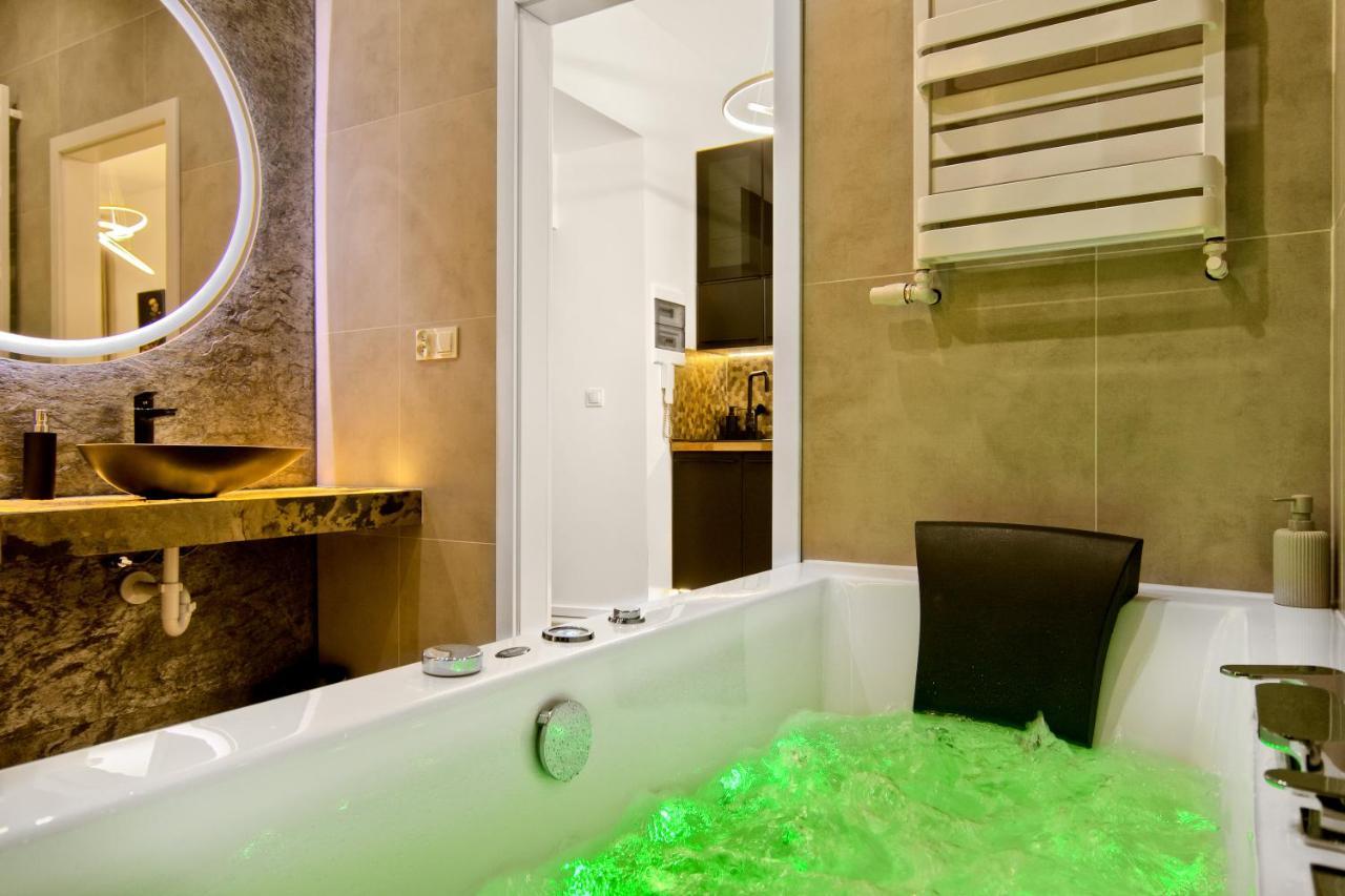 Silver Shine Jacuzzi Cracovie Extérieur photo